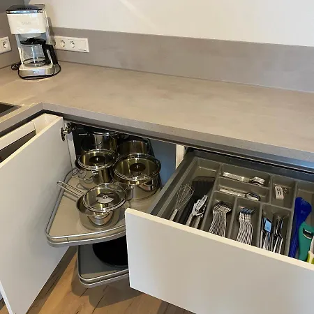 17 Am Berg Βίντερμπεργκ