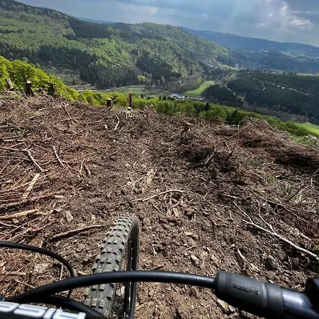 17 Am Berg דירה *