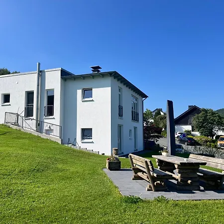 17 Am Berg Διαμέρισμα *