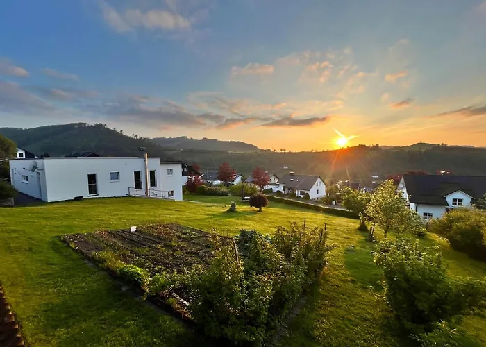 17 Am Berg Apartment *